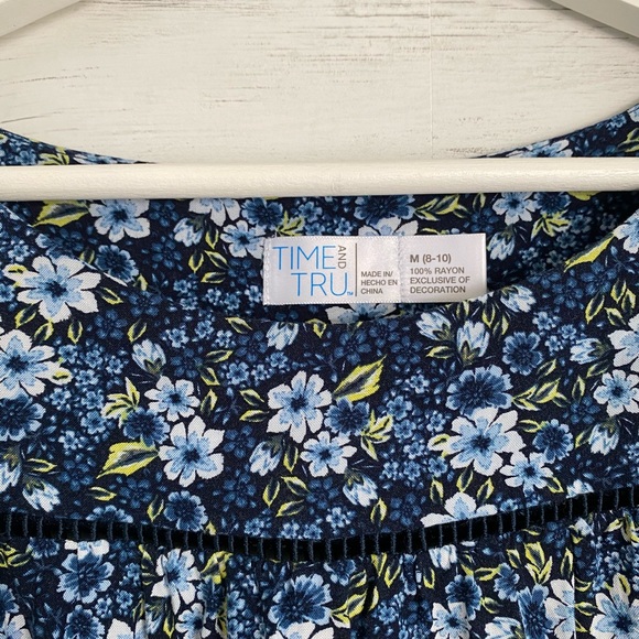 Floral Blouse - Picture 6 of 6